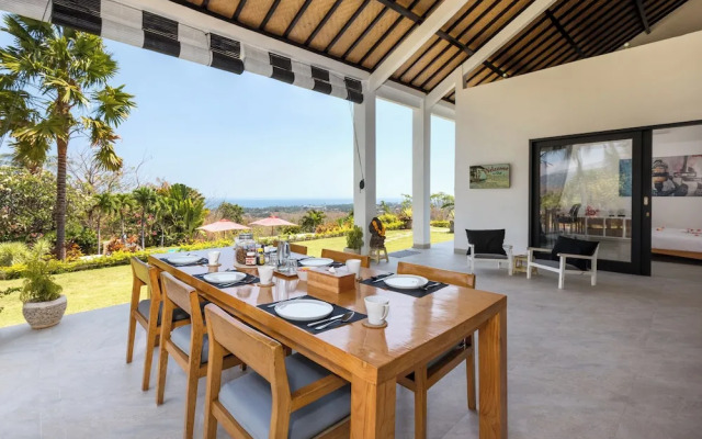 Villa Bloom by Villa Finder