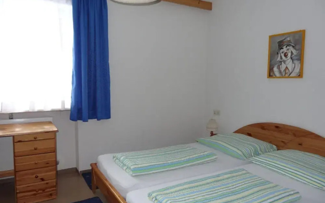 Spacious Holiday Home With Garden