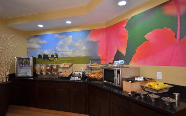 Spark by Hilton Springfield Southwest