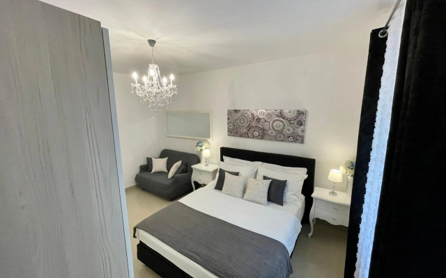 Central Square Guest House