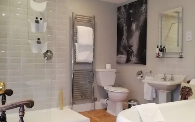 Carrick's At Castle Farm