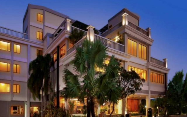 Rattan Inn