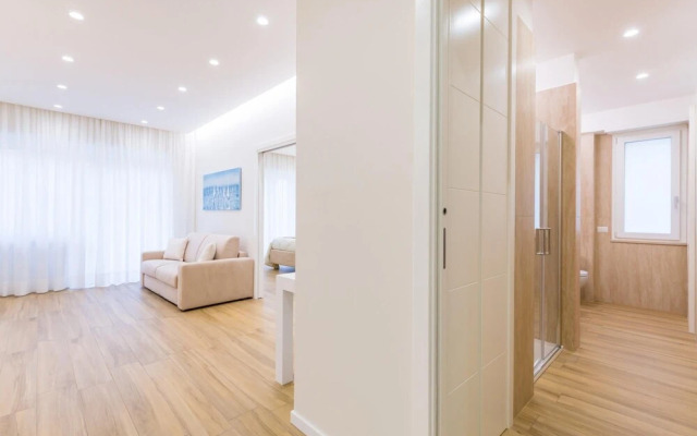 Style House in Naples by Wonderful Italy