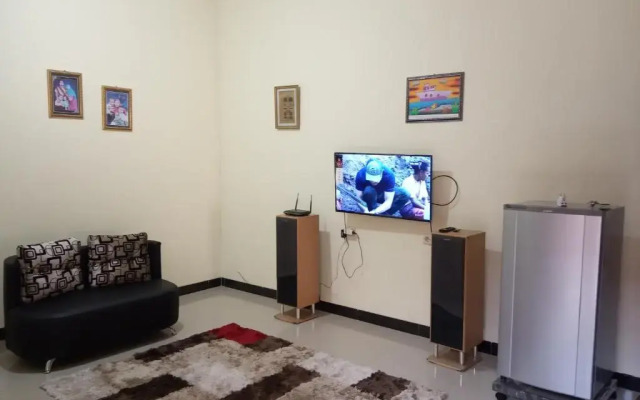 Simply Homy Guest House Tegal