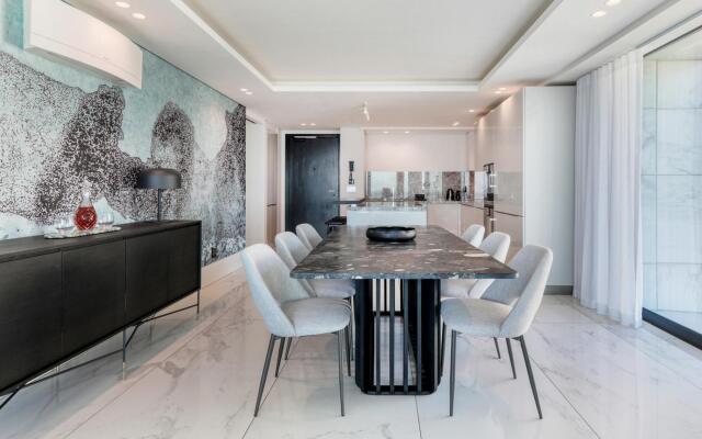 Aurum Allure - Bantry Bay