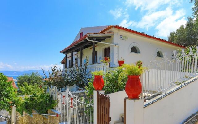Faros Ena in Gaios With 1 Bedrooms and 1 Bathrooms