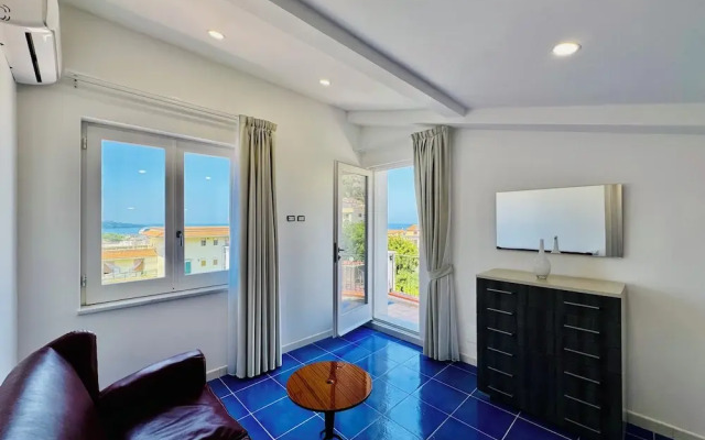 YourHome - La Famiglia Apartment