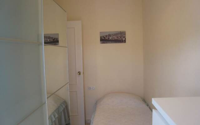 Beautiful Town House With Air Conditioning In Secure Urbanisation Internet