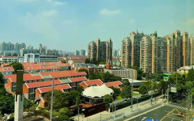 Weiting Hotel (Shanghai Xinhua Hospital Jiangpu Road Subway Station Branch)