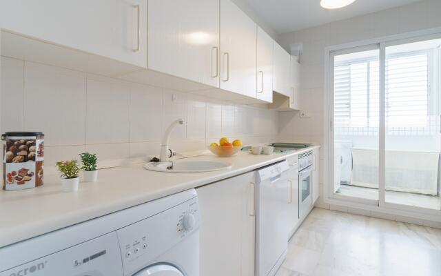 Apartment Hispanidad With Pool
