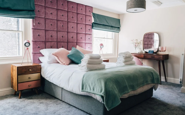 Goldings Public House & Rooms