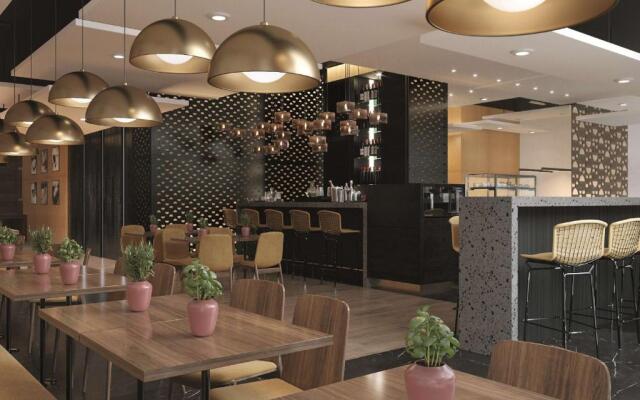 Hampton By Hilton Quito La Carolina Park