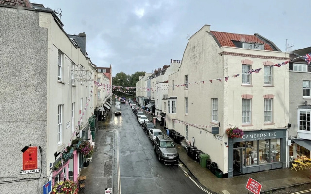 Cosy Oasis in the Heart of Clifton Village