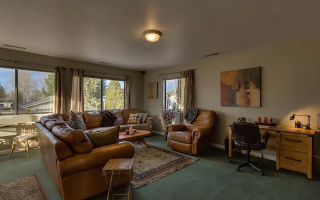 2196 Venice Drive