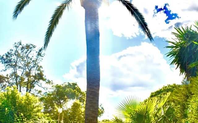 Romantic Private Cabin