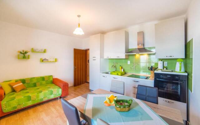 Apartment Mande