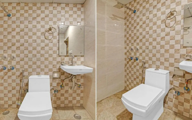 OYO 89341 The Premium Villa