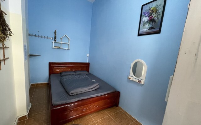 Mây's House