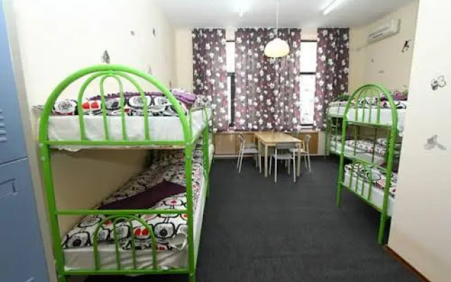 Hostel Nomads GH