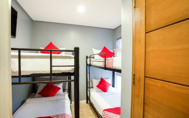 OYO 521 Bacaca Suites