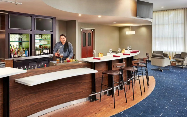 Holiday Inn Vallejo-napa Valley Gateway