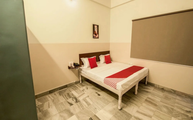 OYO 13790 Hotel Satya Regency