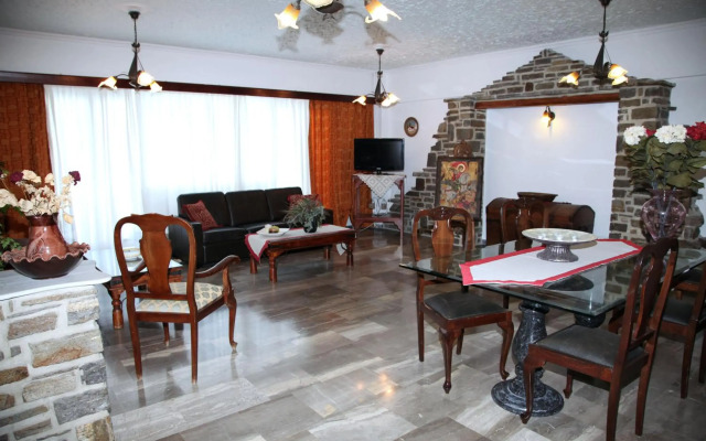 Nikolas Hotel