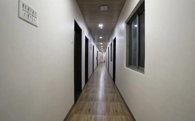 U Life Hotel