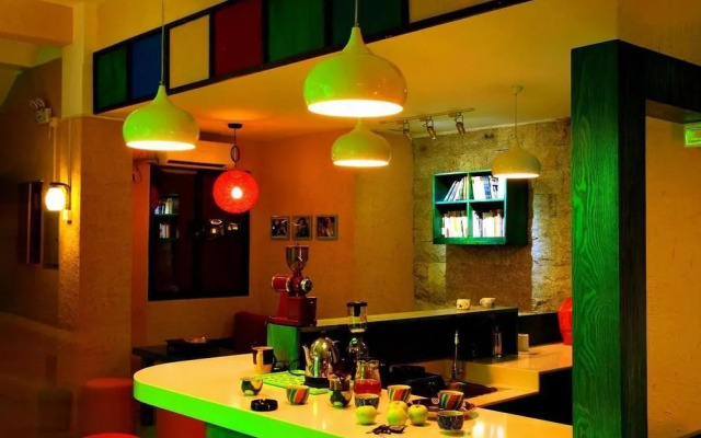 Sanya Shiguangcang Nostalgia Art Inn