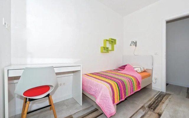 Awesome Home in Brodarica With Wifi and 2 Bedrooms