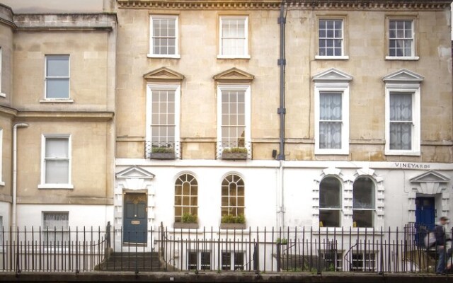 The Courtyard Apartment