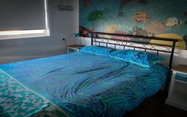CDC-625 Beach House incl.rear 2BR studio