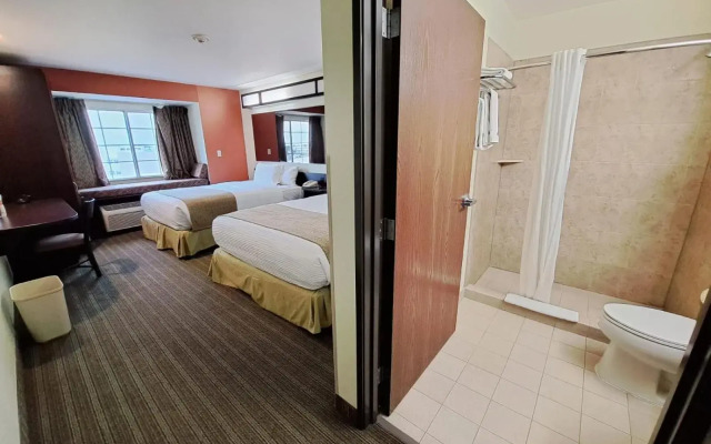 Microtel Inn & Suites by Wyndham Toluca