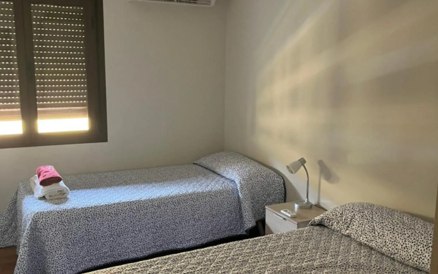Apartamento en Luis Montoto, Nervión. Céntrico