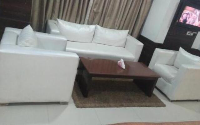 Hotel Empire BnB Gurgaon