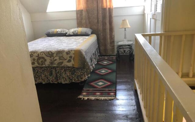 Club Caribbean Court Apartments