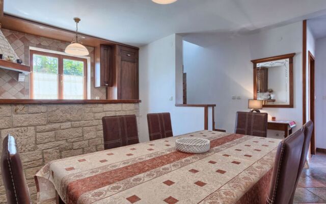 House Istra Moniga del Garda