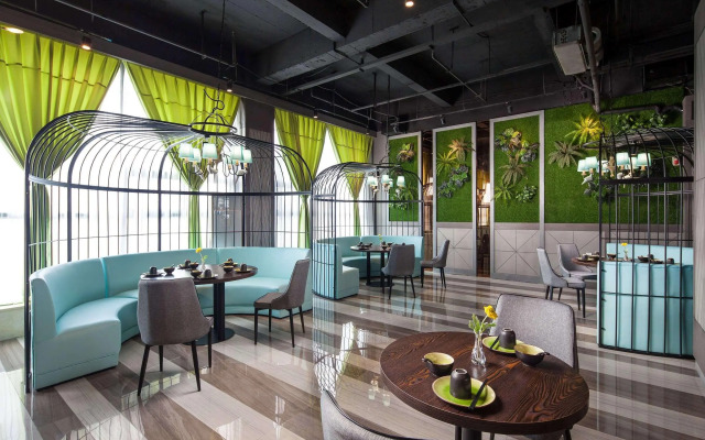 Ramada by Wyndham Liuzhou Luzhai