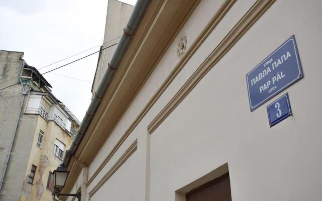 Pavla Papa Studio - Bright & central