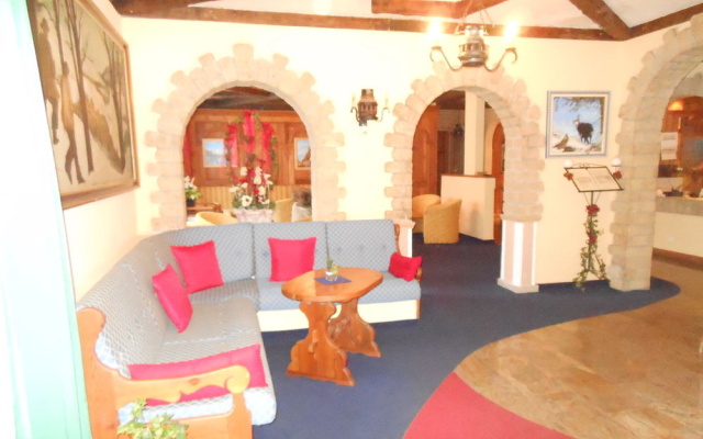 Walliserhof – Lobby – Taesch