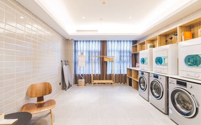 Atour Hotel Wanbang Plaza Hanzhong