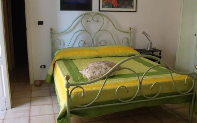 Magnolia Holiday House