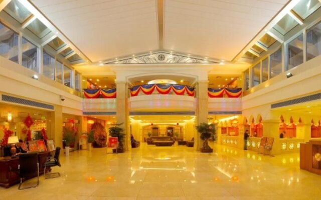 Happy Hotel