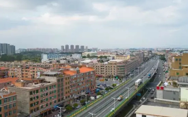Homeinn Plus Hotel (Dongguan Liaobu Town)