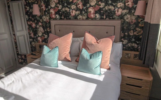 Pooley Bridge Inn