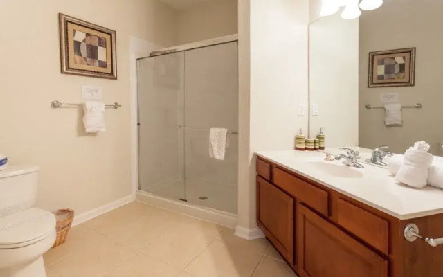 4114 Breakview Dr 307 2 Br condo by RedAwning