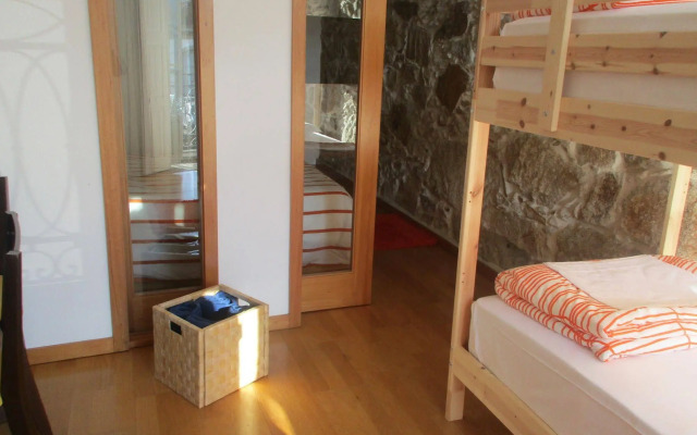 Happy Porto Hostel & Apartments