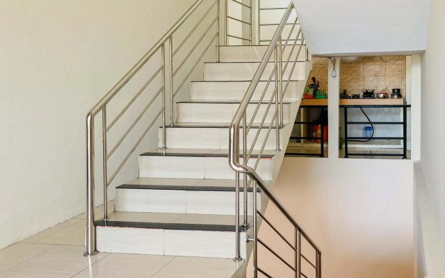 RedDoorz Plus near Lippo Plaza Yogyakarta