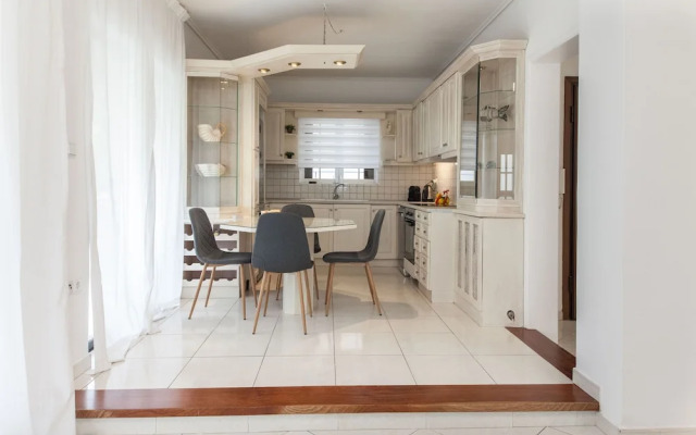 Faliro 2 Bd Escape Modern Living