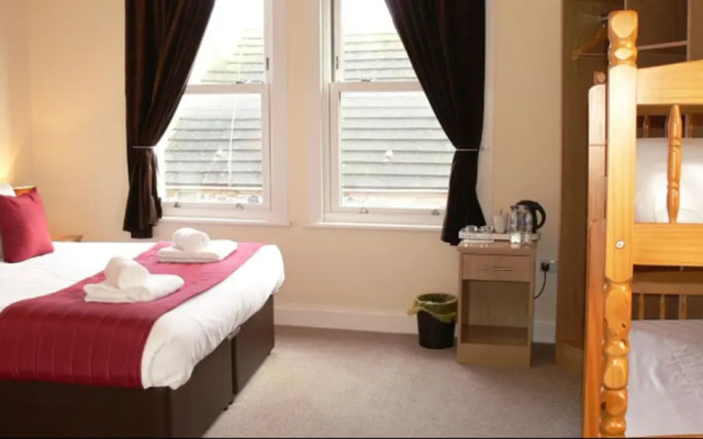 The Home Arms Guesthouse